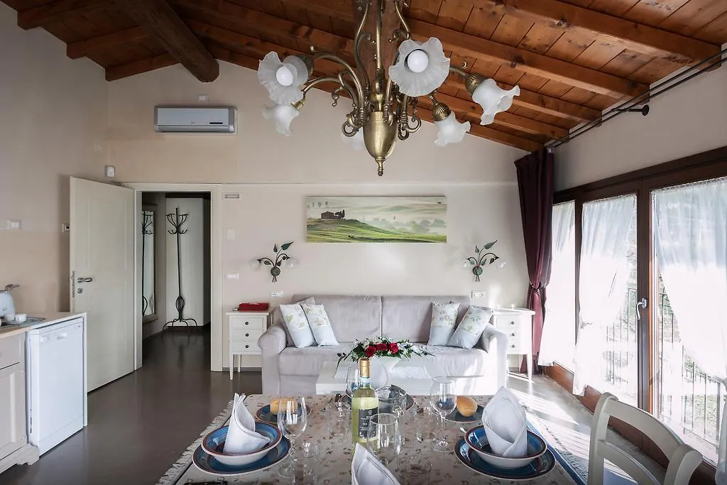 Corte Dei Soavi Suites - Apartments Soave  0*, Soave (Verona)